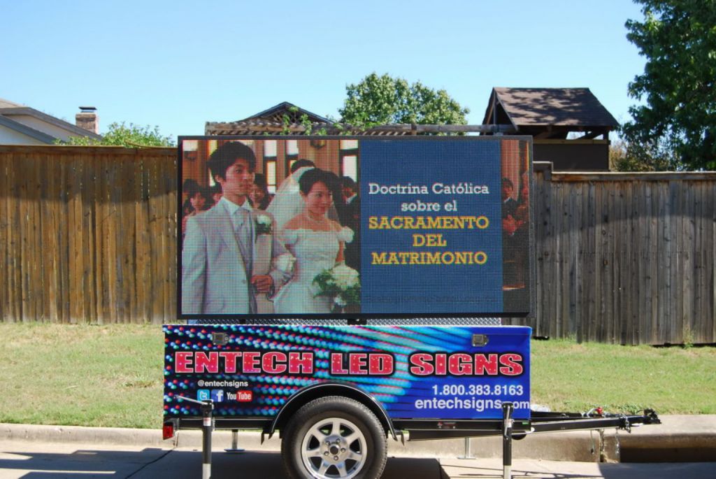 Entech Signs LED Sign Trailer